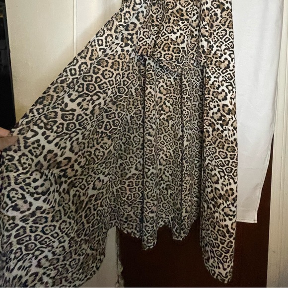 205 Collins Off the Shoulder Leopard Print Romper with Long Skirt Overlay Size S - Picture 14 of 16